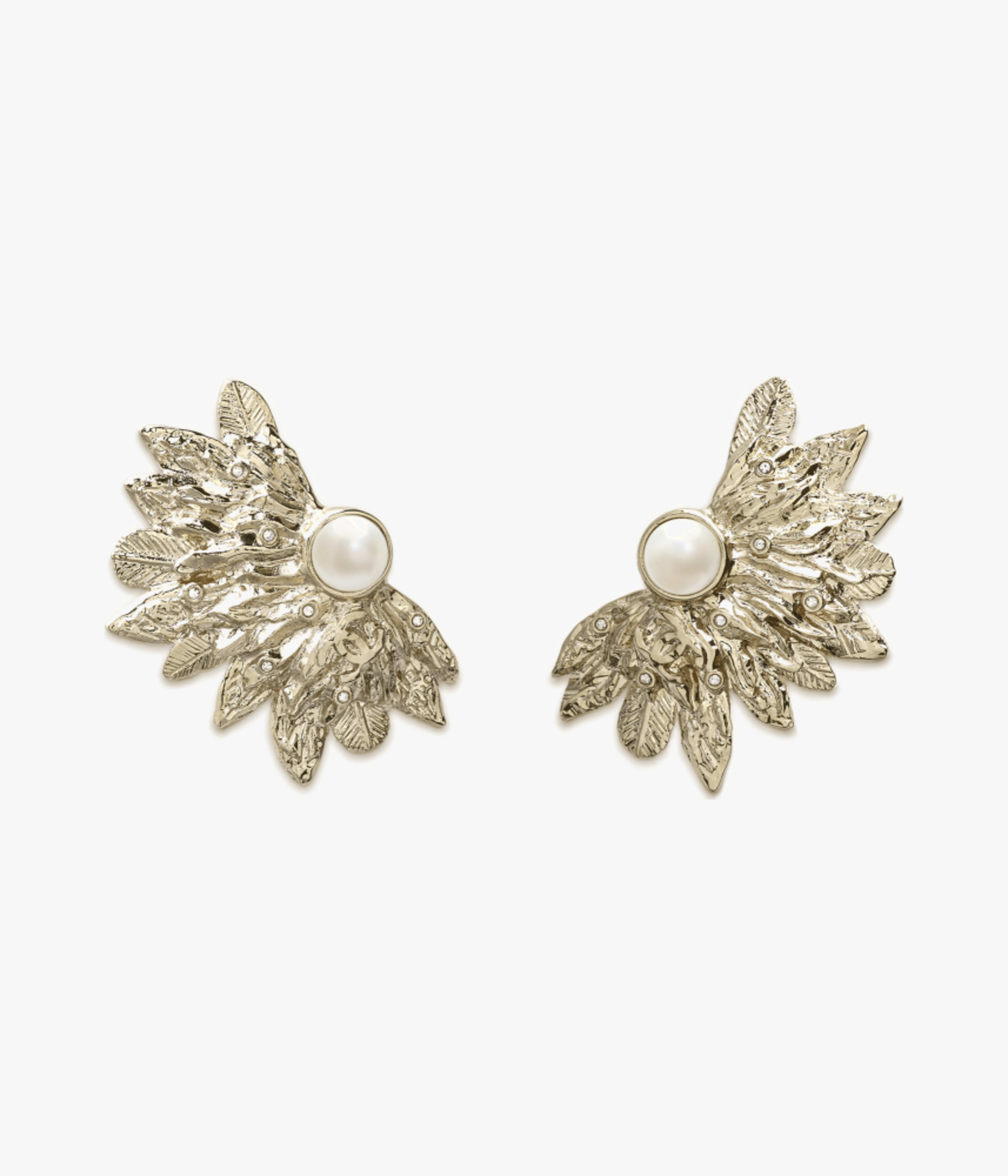 Clip-On Earrings - Earrings - Gold, Pearly White & Crystal